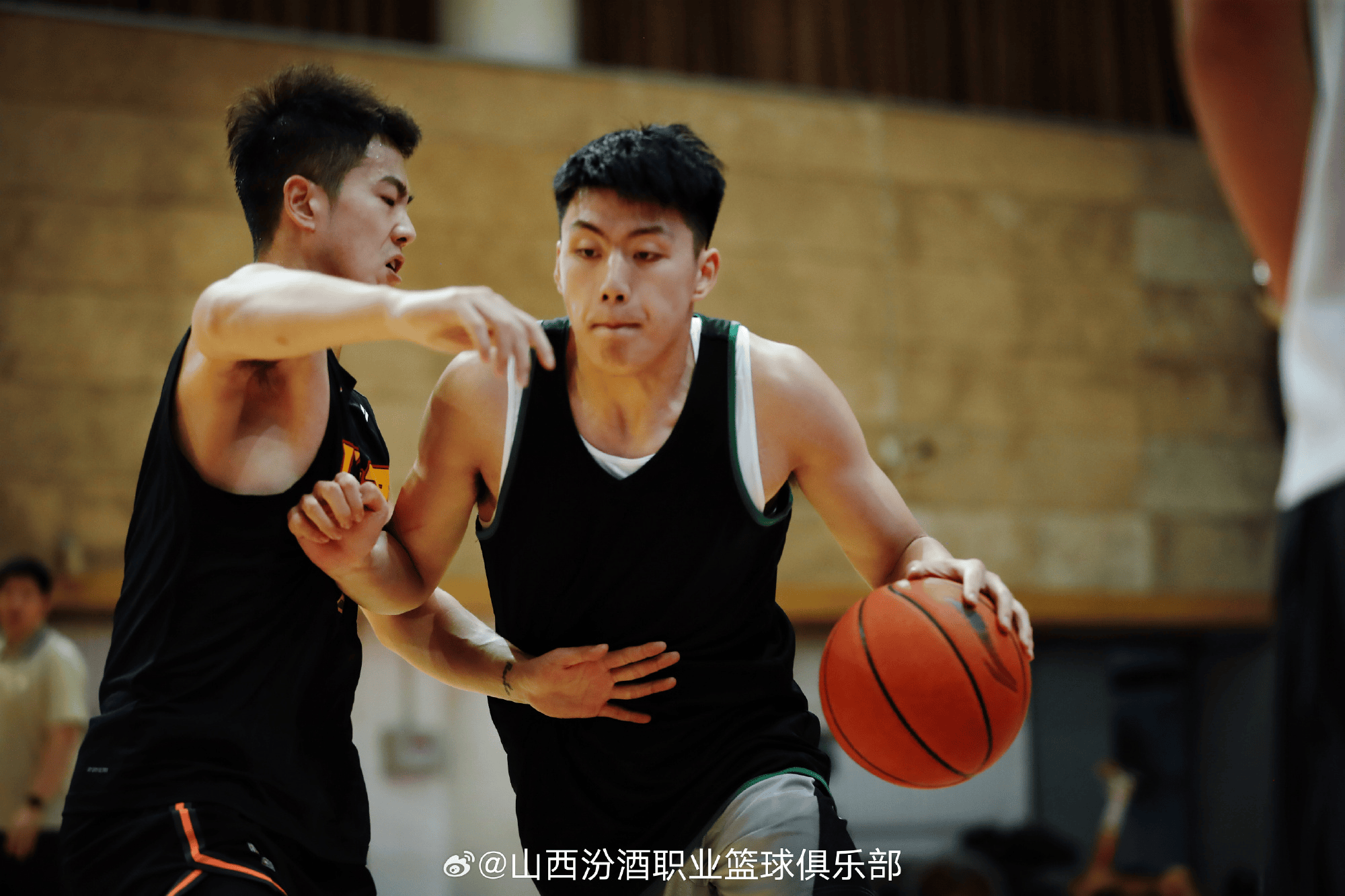 山西男篮官, 山西男篮官, 方社媒晒球