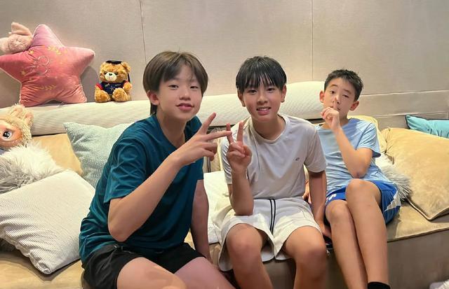 从蹦床弹跳, 都长高长大, er