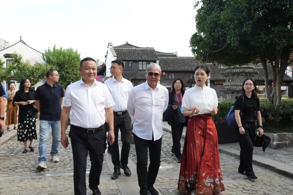 霍震霆先生 霍震霆先生